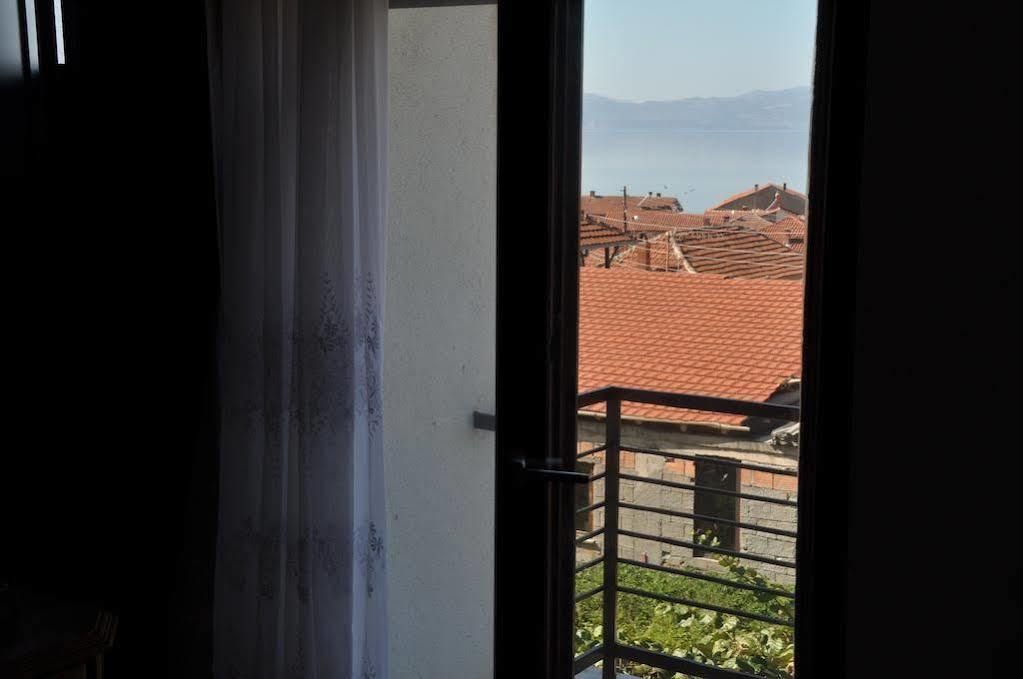 Hotel Vila Damaja à Ohrid Extérieur photo